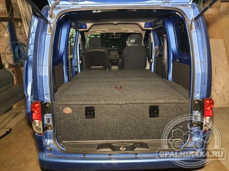 Nissan Vanette NV200 - Спальник с большими ящиками